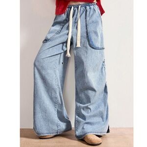 Light Wash Stretchy Waist Pockets Split hem Wide leg Pants